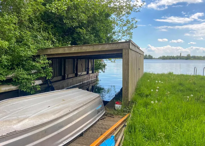 Кемпинг Stunning Stacaravan In