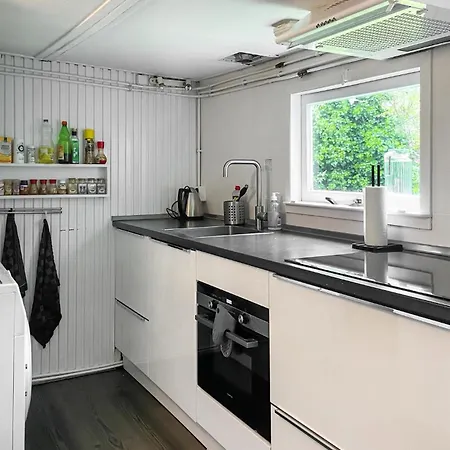 Stunning Stacaravan In 3* Reeuwijk