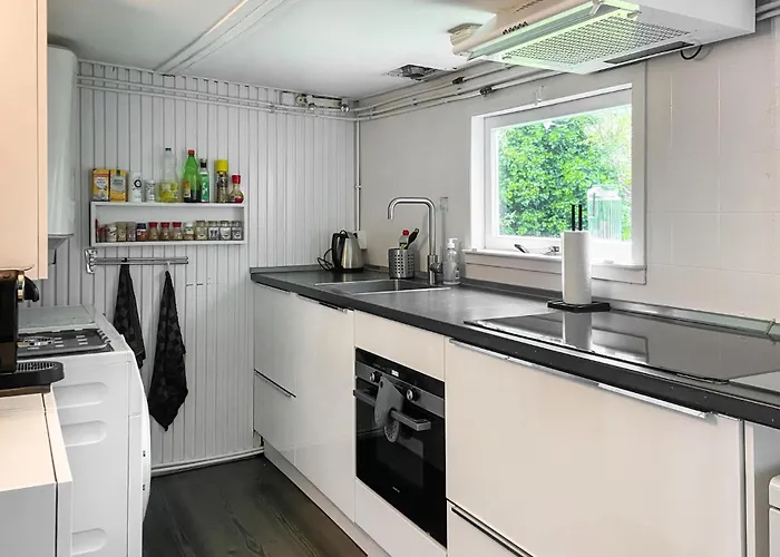 Stunning Stacaravan In 3* Reeuwijk